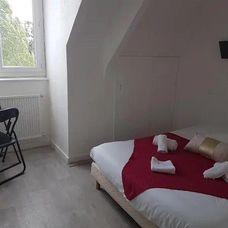 Отель Le Guinefort 3*